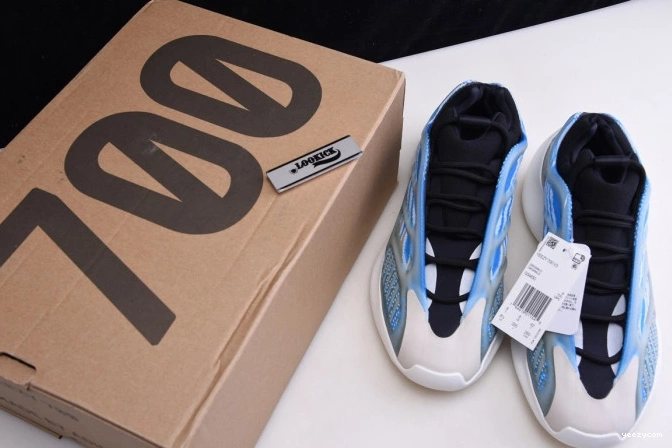 IN ADIDAS YEEZY THE V3 DARK 700 GLOW G54850 1123